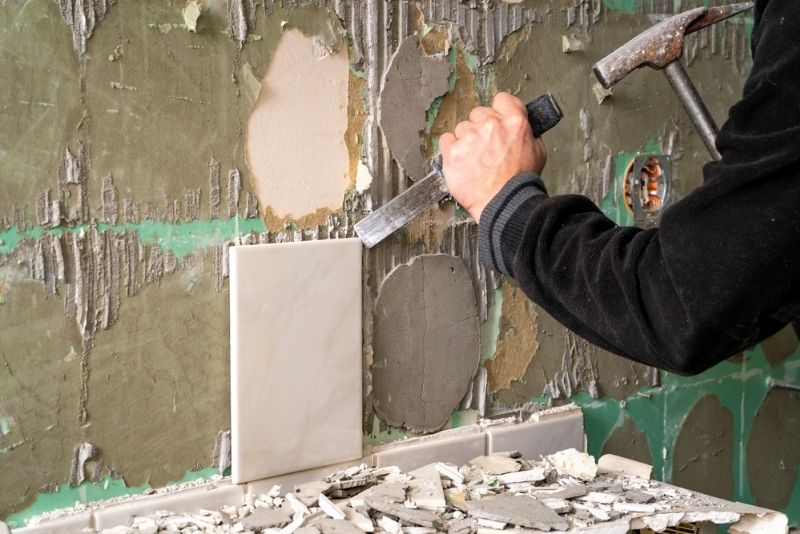 Dust-Free Tile Removal on a Newcastle property